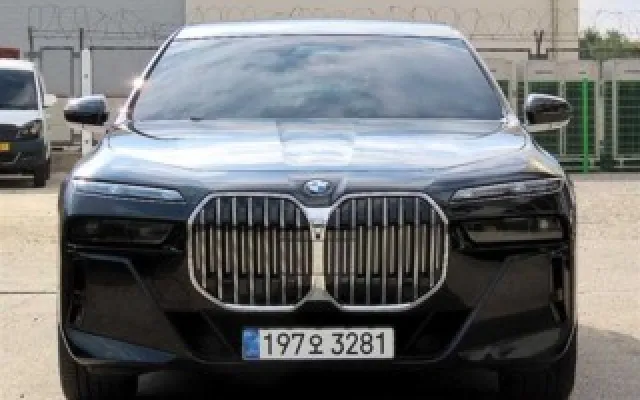 7시리즈 (G70) 740i sDrive M 스포츠